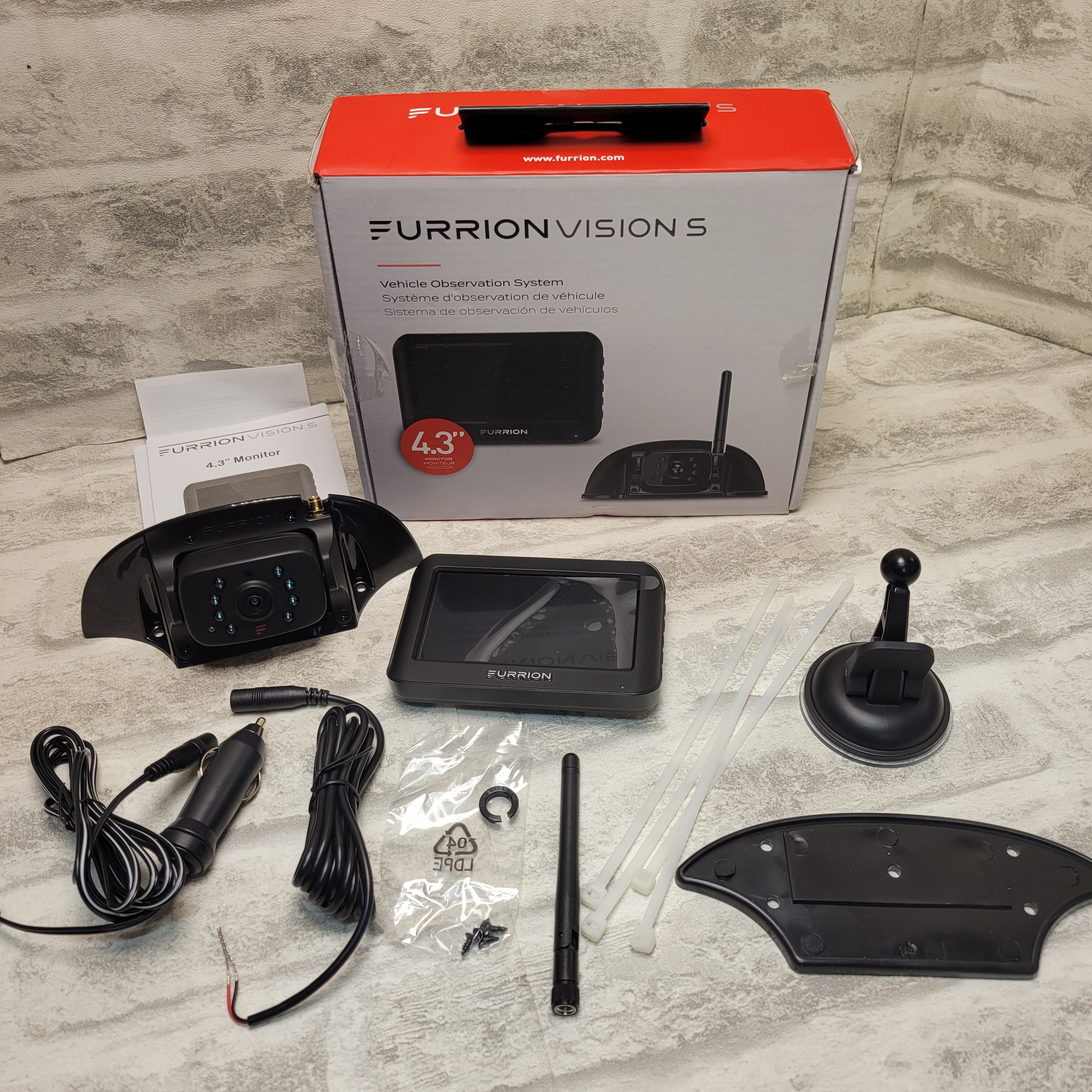 Furrion Vision S 4.3" Wireless RV Backup System with 1 Rear Sharkfin Camera (7902637621486)
